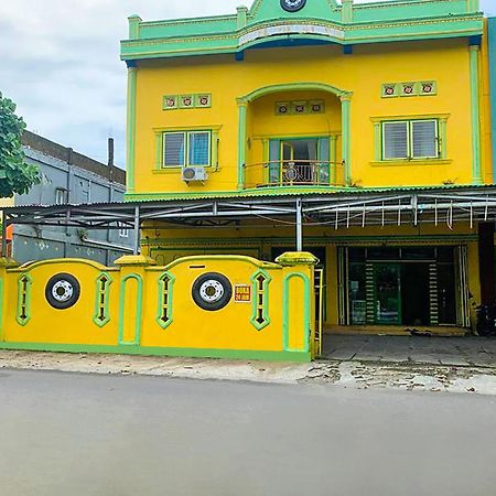Oyo 92326 Hotel Melati Bm Pangkep Maros Ngoại thất bức ảnh
